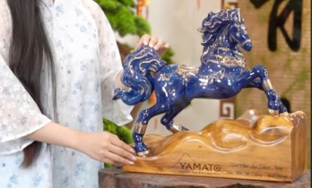  LONG MÃ -  KẾT HỢP ĐẾ GỖ NGUYÊN KHỐI CHẠM KHẮC DÁNG MÂY